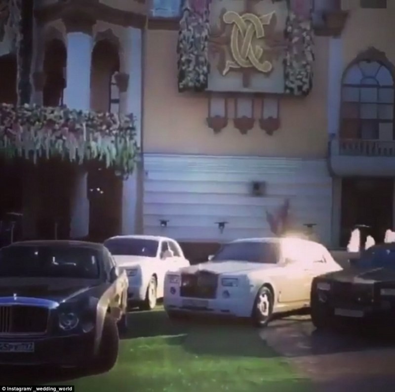 Elie Saab Behind Russian's $1B Wedding